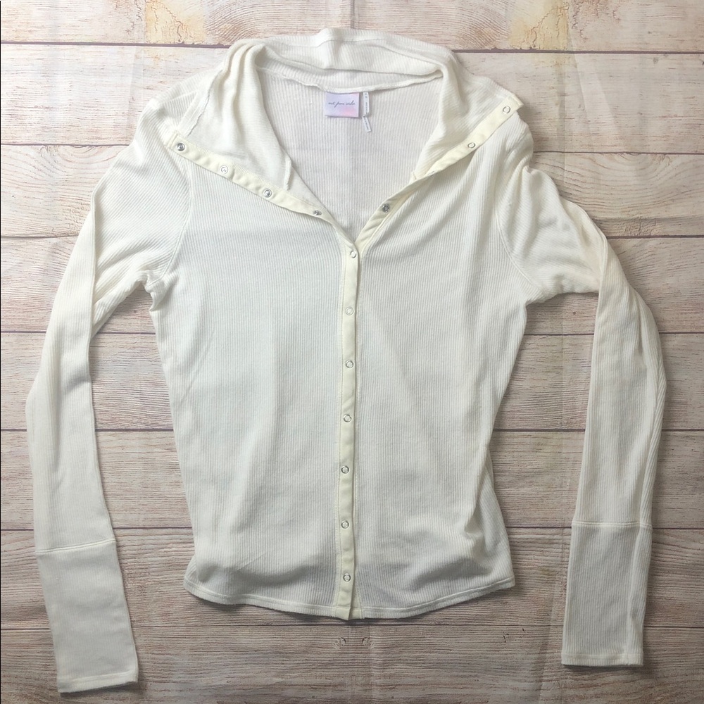 Urban Outfitters Cream Ribbed‎ Knit Top